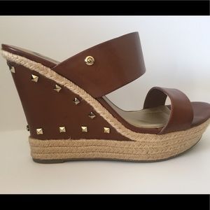 Rhinestone Guess Wedges 😍